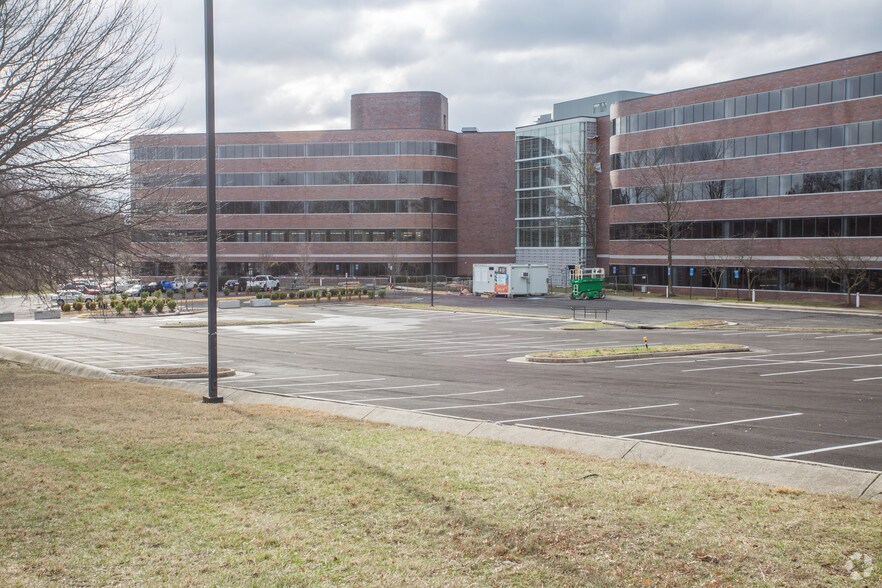 More Photos Of 11493 Sunset Hills Rd, Reston Office For Sale