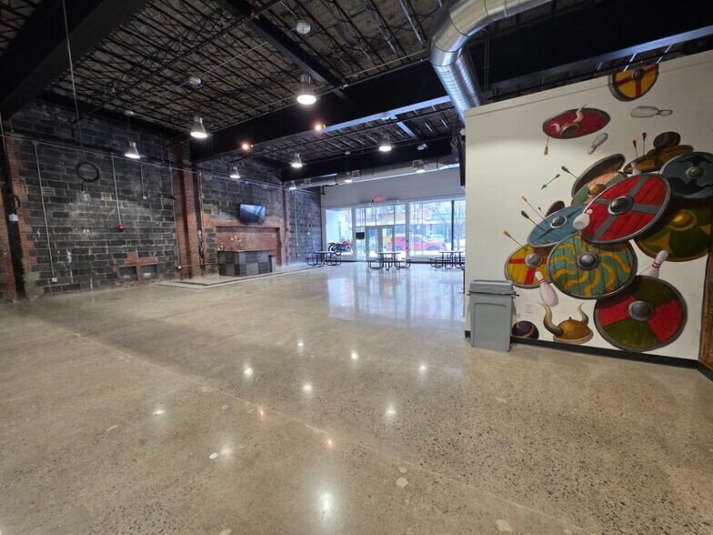 More Photos Of 127-133 E Market St, Sandusky Storefront For Lease