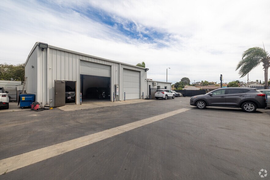 More Photos Of 4567 W El Segundo Blvd, Hawthorne Freestanding For Sale