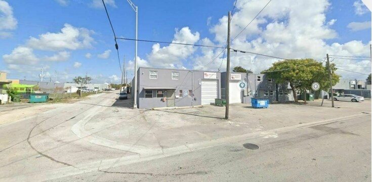 More Photos Of 653 W 27th St, Hialeah Unknown For Lease