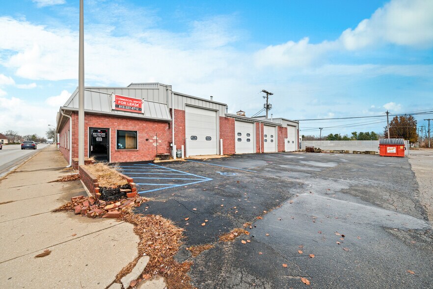 More Photos Of 1441 Central Ave, Columbus Auto Repair For Lease