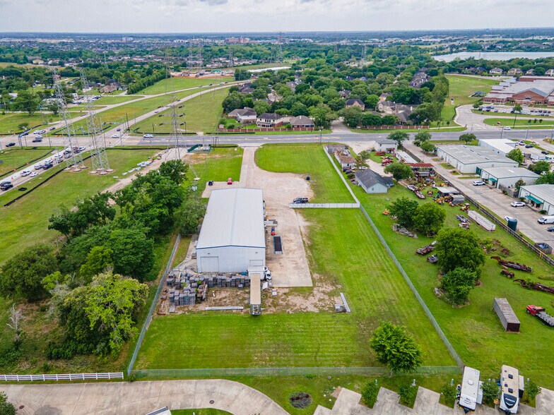 More Photos Of 1340 Highway 3 S, League City Freestanding For Sale