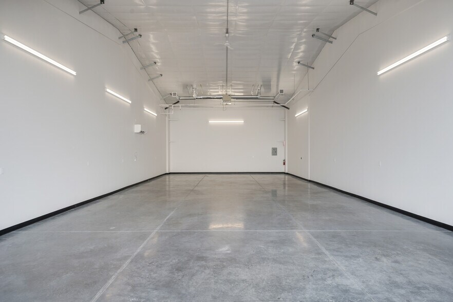 More Photos Of 300 Wellhouse Loop, Richland Self Storage For Lease