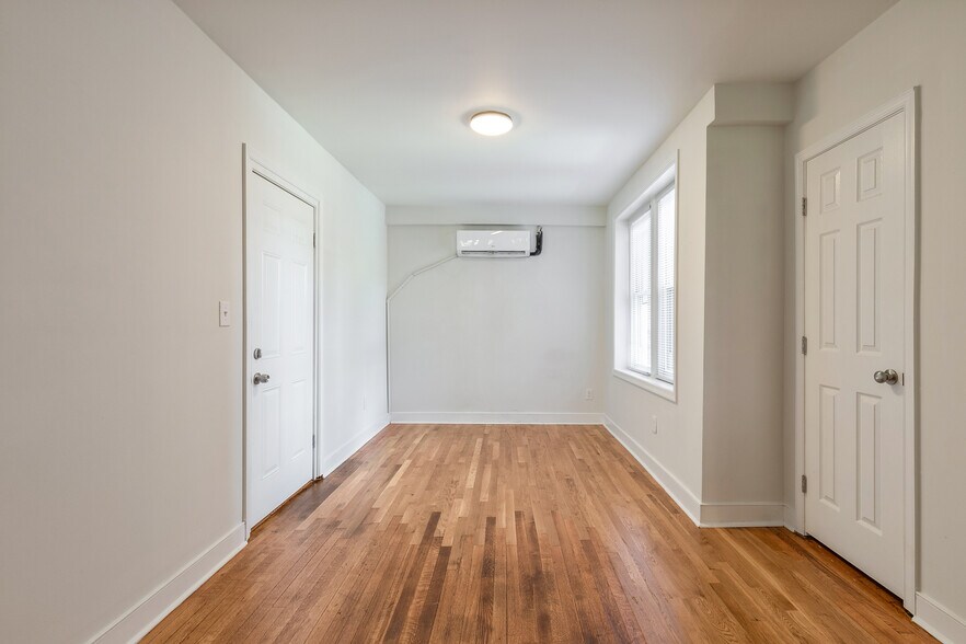 More Photos Of 2400 Barton Ave, Richmond Apartments For Sale