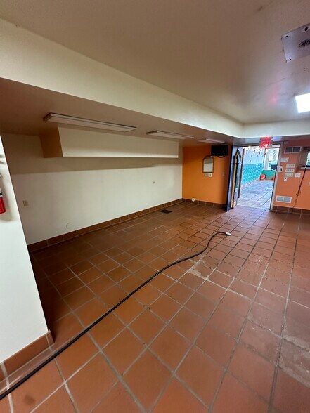 More Photos Of 234 S Ashland Ave, Chicago Office For Lease