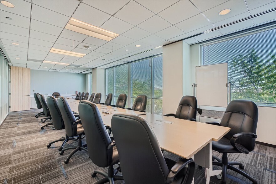 More Photos Of 1310 Rankin Rd, Houston Office For Lease