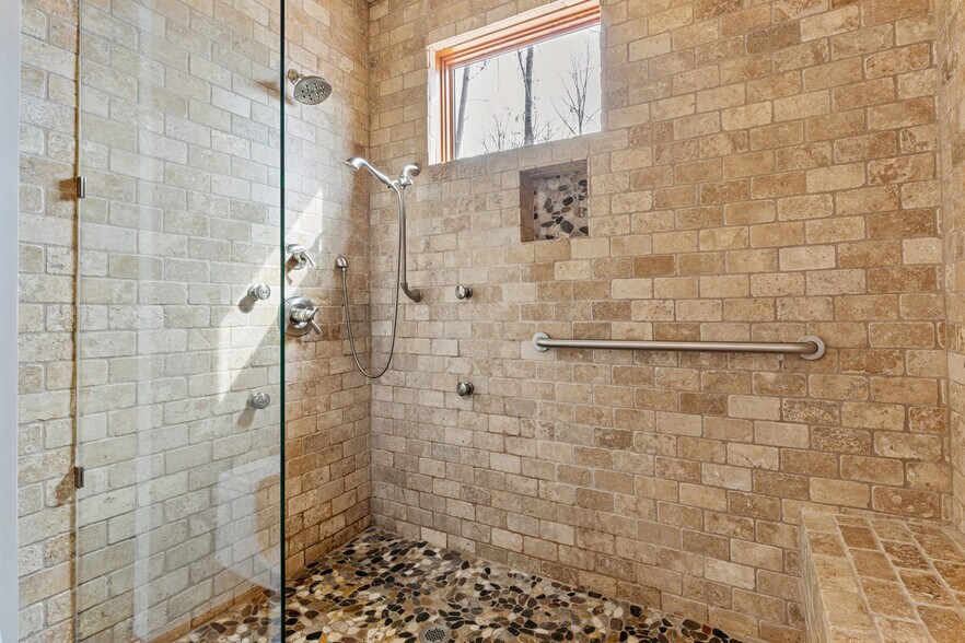 More Photos Of 5735 Archer Ave, Cumming Apartments For Sale