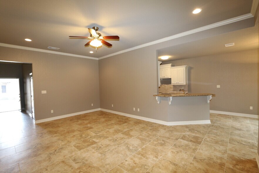 More Photos Of 15542 County Road 178, Tyler Apartments For Sale