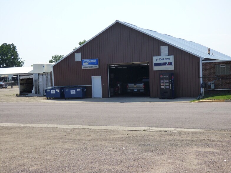 Primary Photo Of 108 N Renville St, Winthrop Distribution For Sale