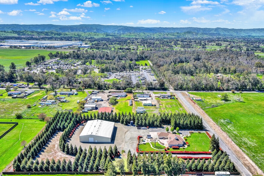 More Photos Of 5050 Melissa Ln, Vacaville Light Manufacturing For Sale