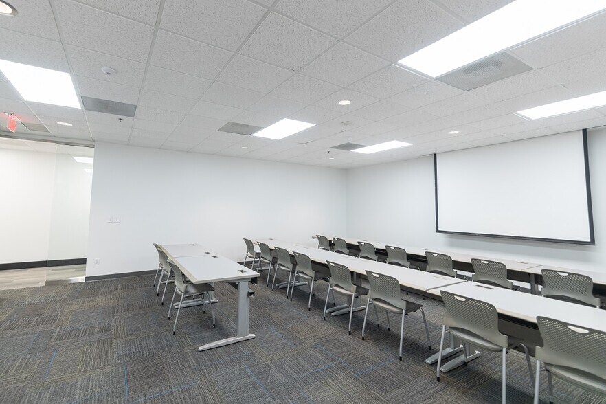 More Photos Of 17177 Preston Rd, Dallas Unknown For Lease