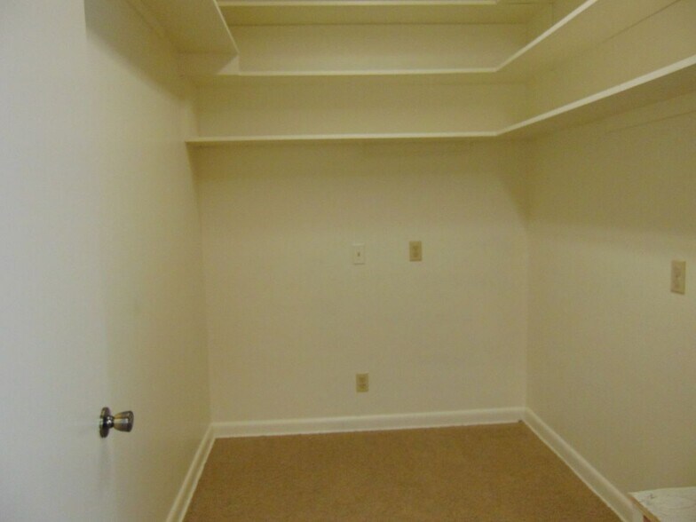 More Photos Of 2311 Line Ave, Shreveport Office Residential For Lease