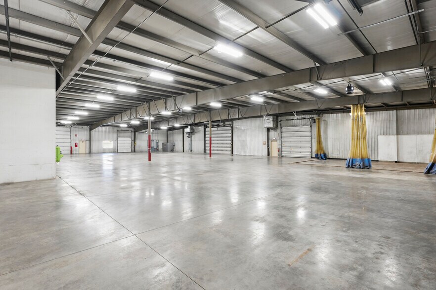 More Photos Of 4811 Curtis Rd, Dodgeville Warehouse For Sale