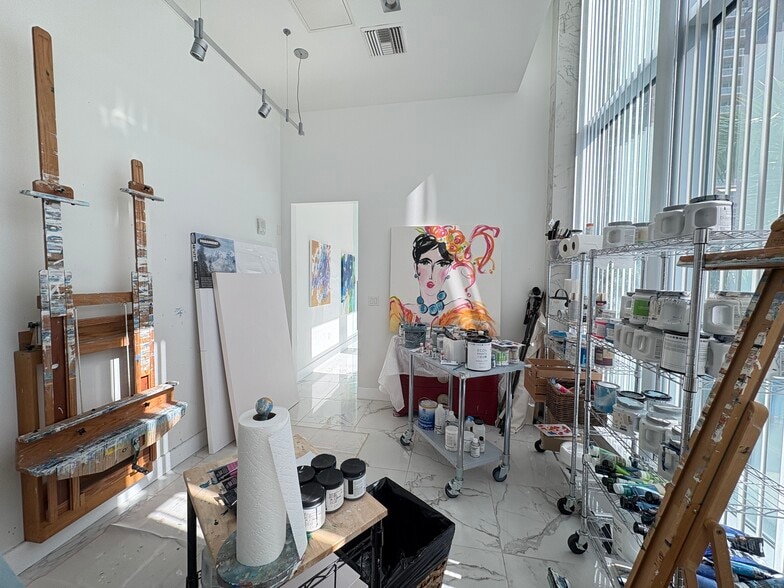 More Photos Of 1301 Main St, Sarasota Apartments For Sale