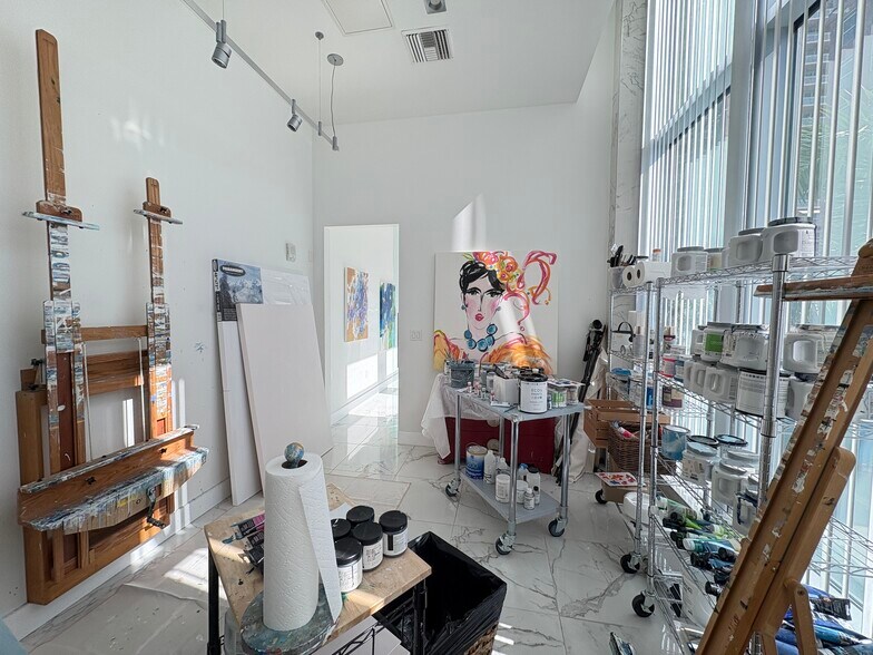 More Photos Of 1301 Main St, Sarasota Apartments For Sale