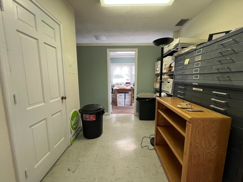 More Photos Of 109 S Main St, Bethel Office For Lease