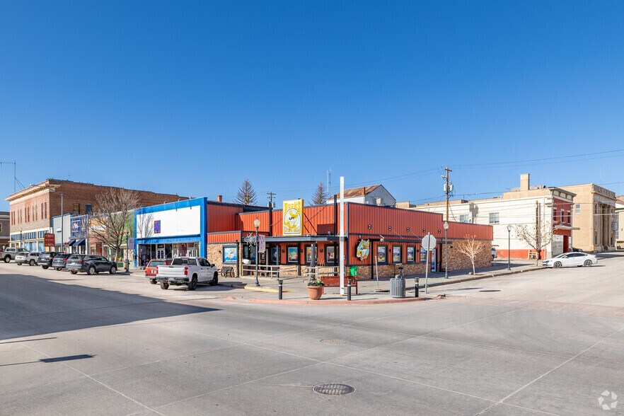 More Photos Of 401 W Cedar St, Rawlins Restaurant For Sale