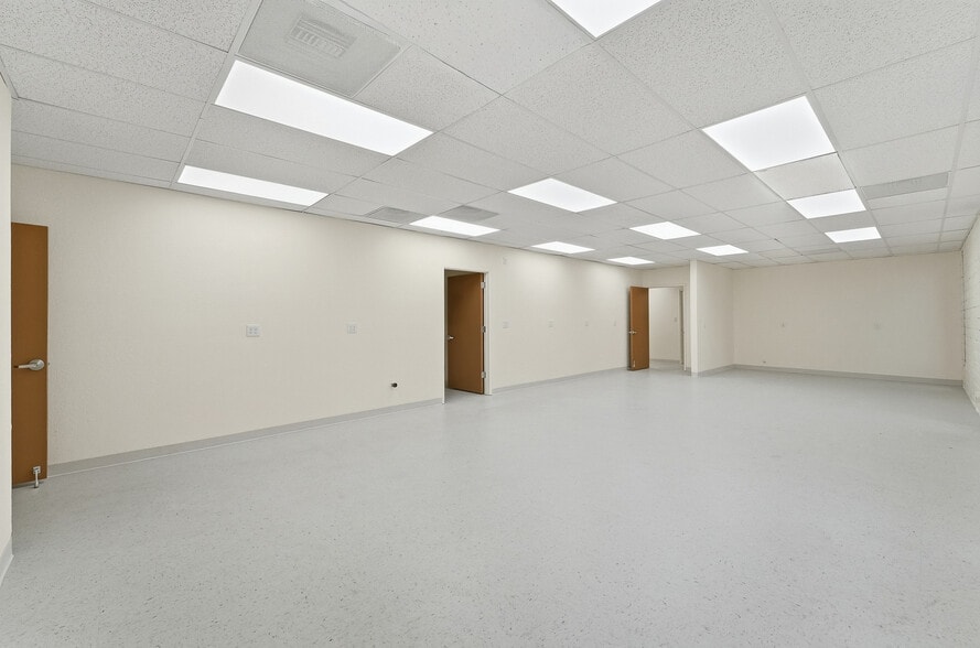 More Photos Of 6006 N El Dorado St, Stockton Office For Sale