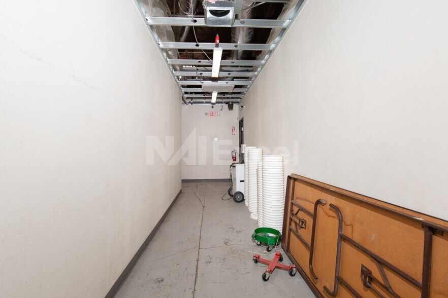 More Photos Of 6265 Saddle Tree Dr, Las Vegas Industrial For Sale