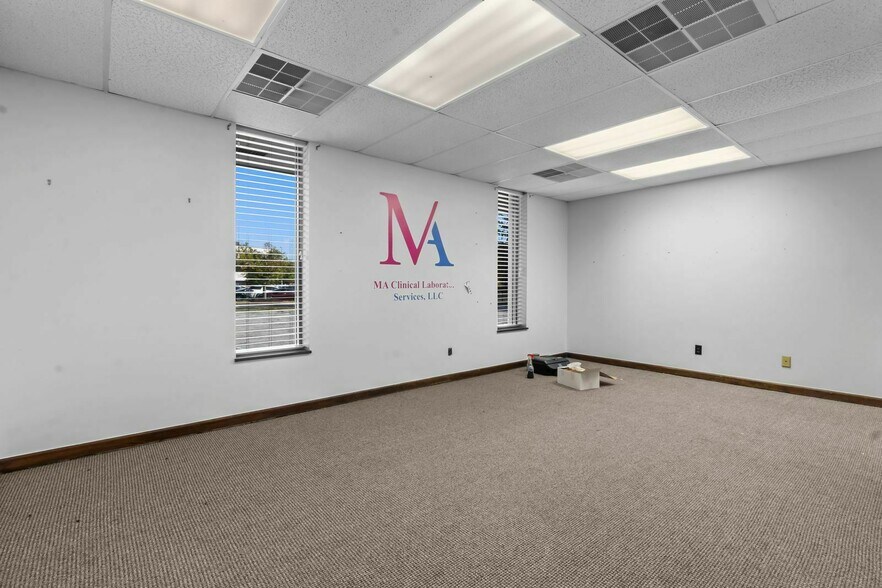 More Photos Of 3334 Founders Rd, Indianapolis Office For Sale