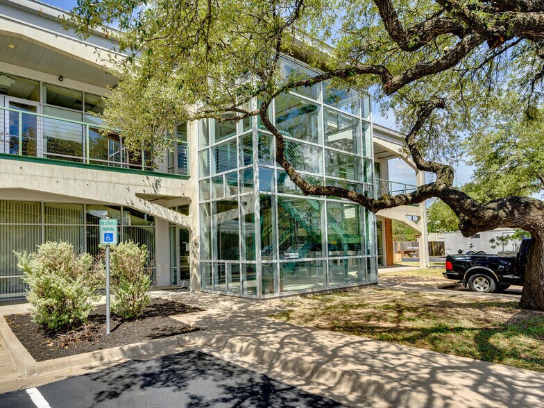 More Photos Of 1815 S Highway 183, Leander Office For Sale