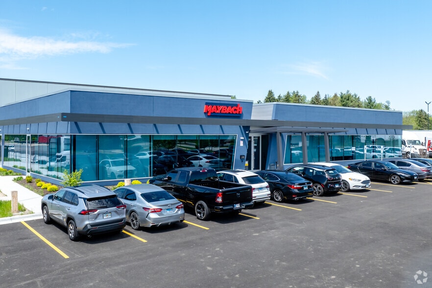 Primary Photo Of 1384 Madeline Ln, Elgin Industrial For Lease