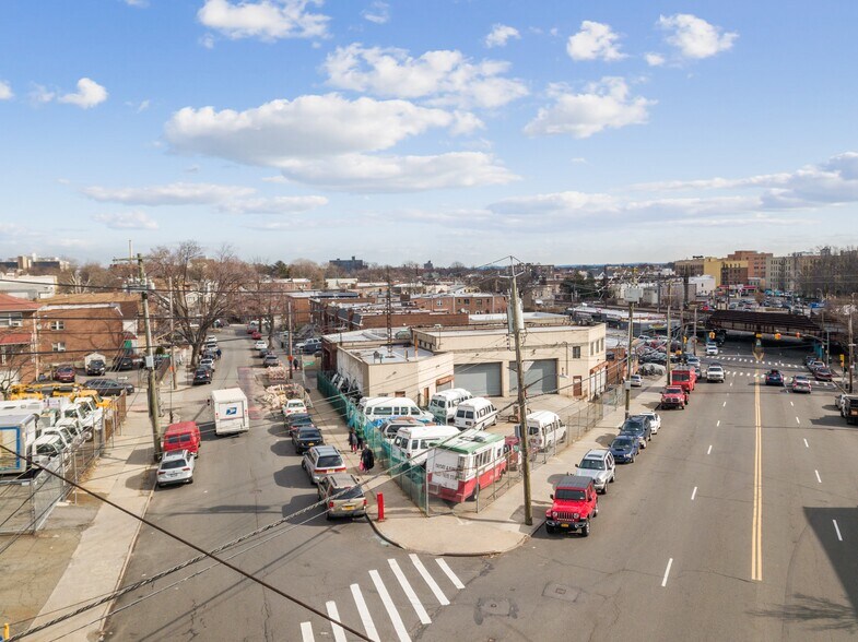 More Photos Of 1580 Bronxdale Ave, Bronx Service Station For Sale