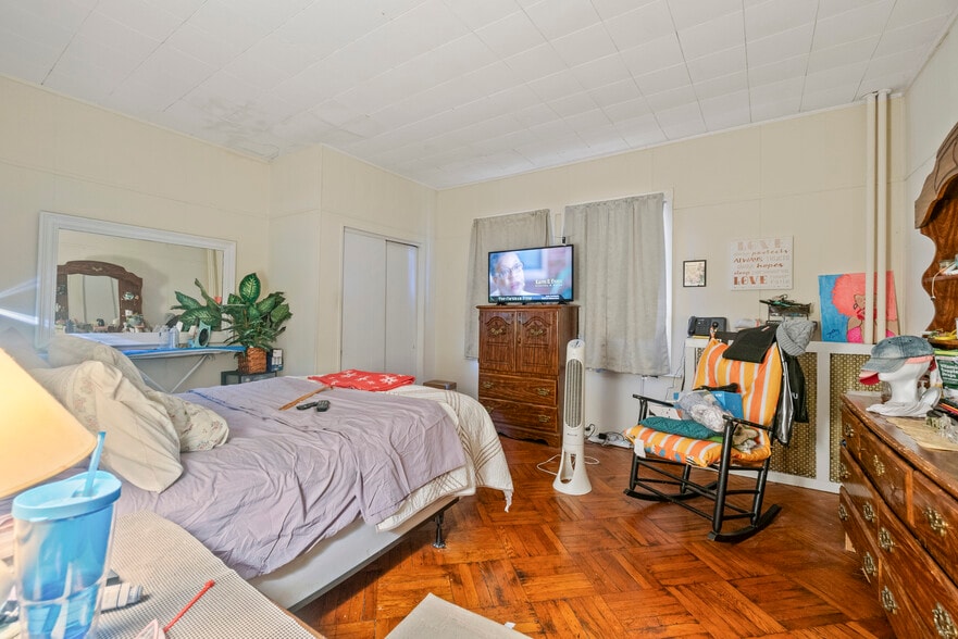 More Photos Of 3600 Greenmount Ave, Baltimore Multifamily For Sale