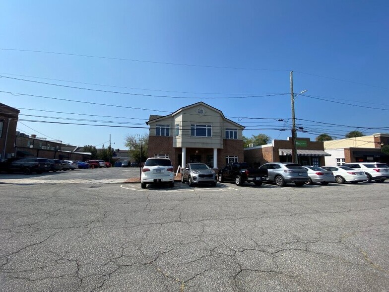 More Photos Of 112 W Doty Ave, Summerville Office For Lease