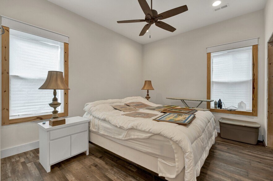 More Photos Of 1050 Whisperwood Trl NE, Cleveland Light Distribution For Sale