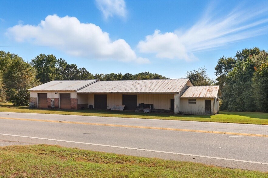 Primary Photo Of 1048 Georgia 17, Royston Warehouse For Sale