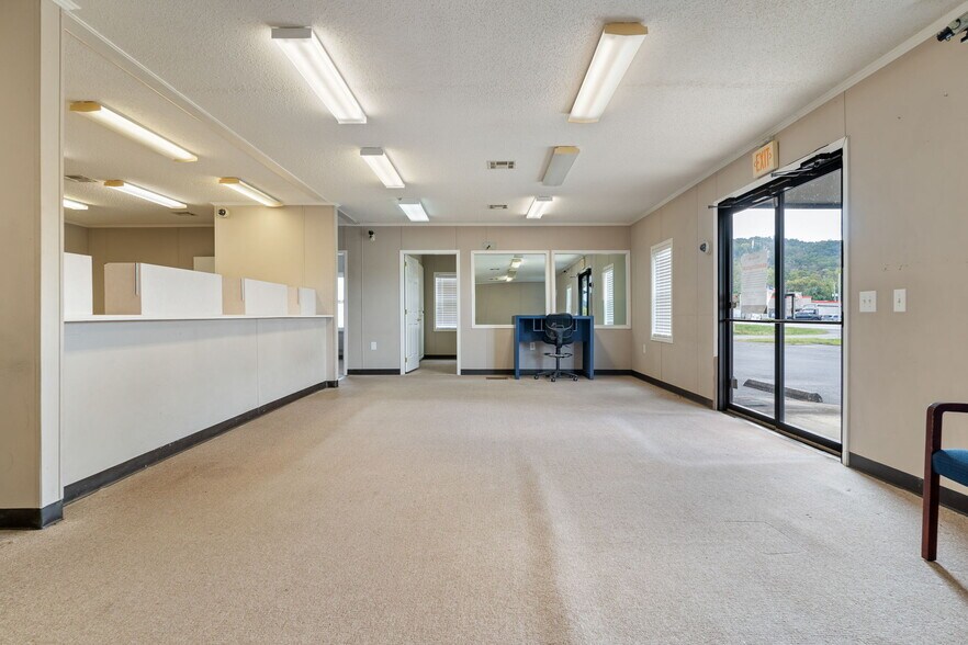 More Photos Of 5674 AL Highway 68, Collinsville Bank For Sale