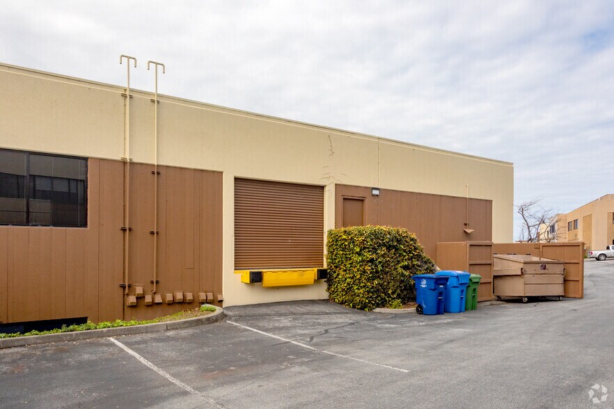 More Photos Of 5 Harris Ct, Monterey Research And Development For Lease
