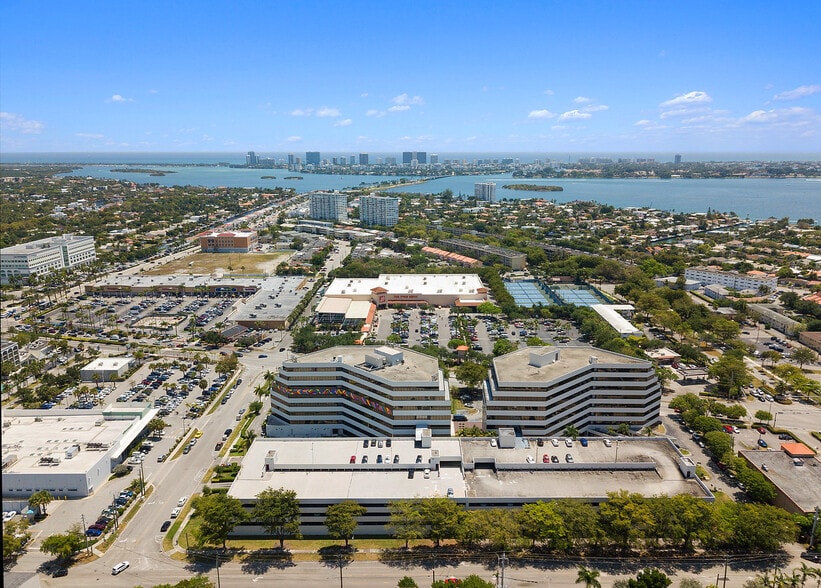 More Photos Of 12000 Biscayne Blvd, Miami Office For Lease