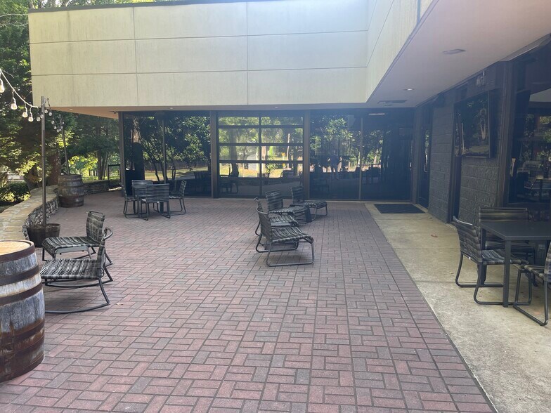 More Photos Of 110 Technology Pky, Peachtree Corners Light Distribution For Lease