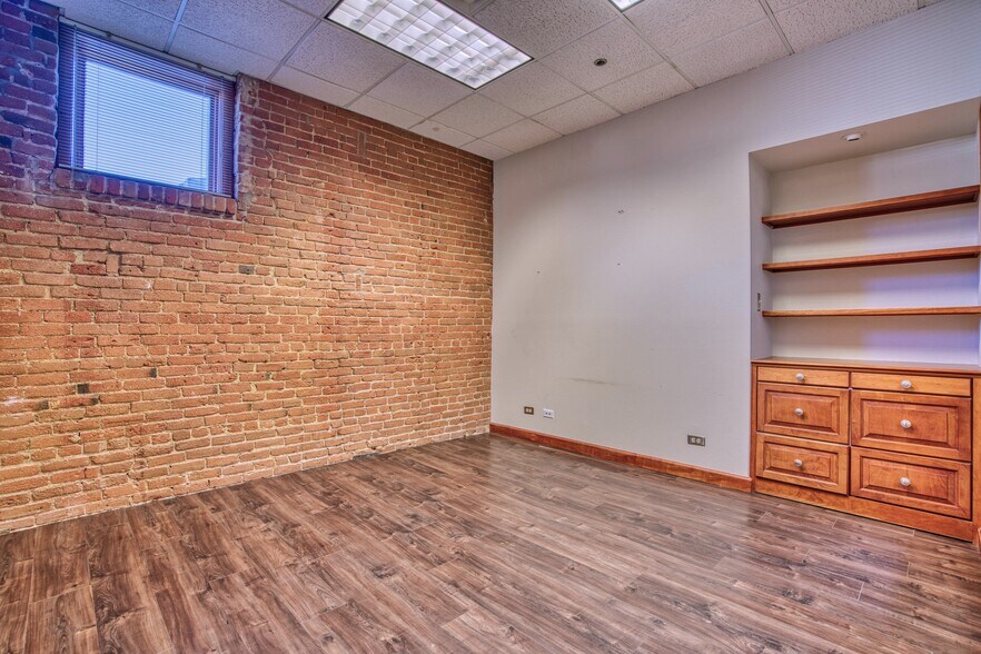 More Photos Of 1136 Pearl St, Boulder Office For Lease