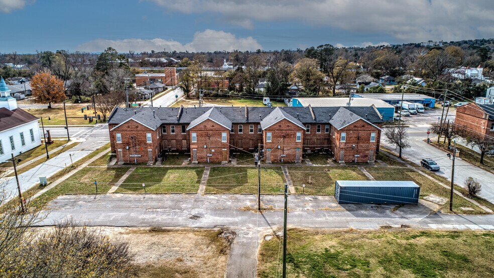 More Photos Of 1901-1939 Broad St, Augusta Apartments For Sale