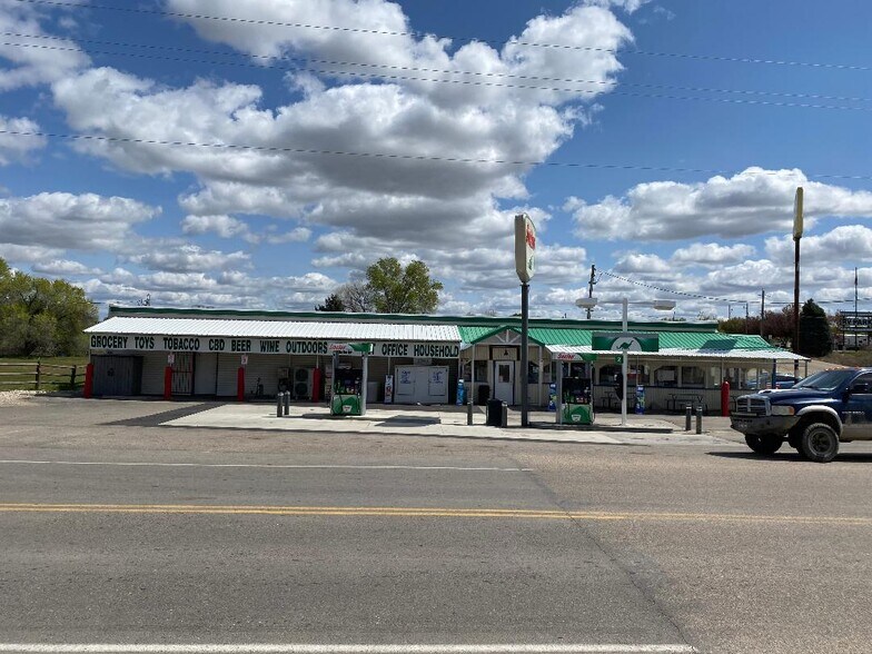 More Photos Of 500 Sand Hollow Rd, Caldwell Service Station For Sale