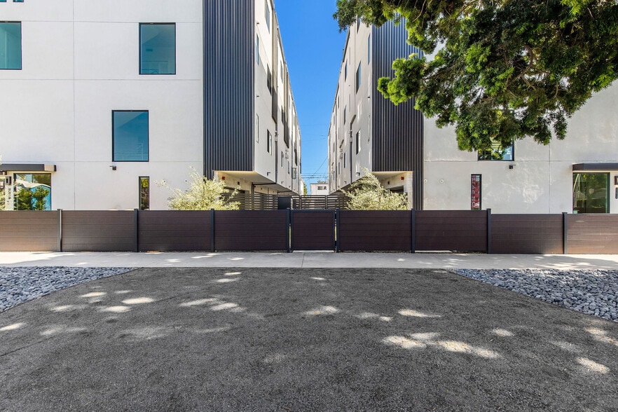 More Photos Of 12610 Venice Blvd, Los Angeles Apartments For Sale
