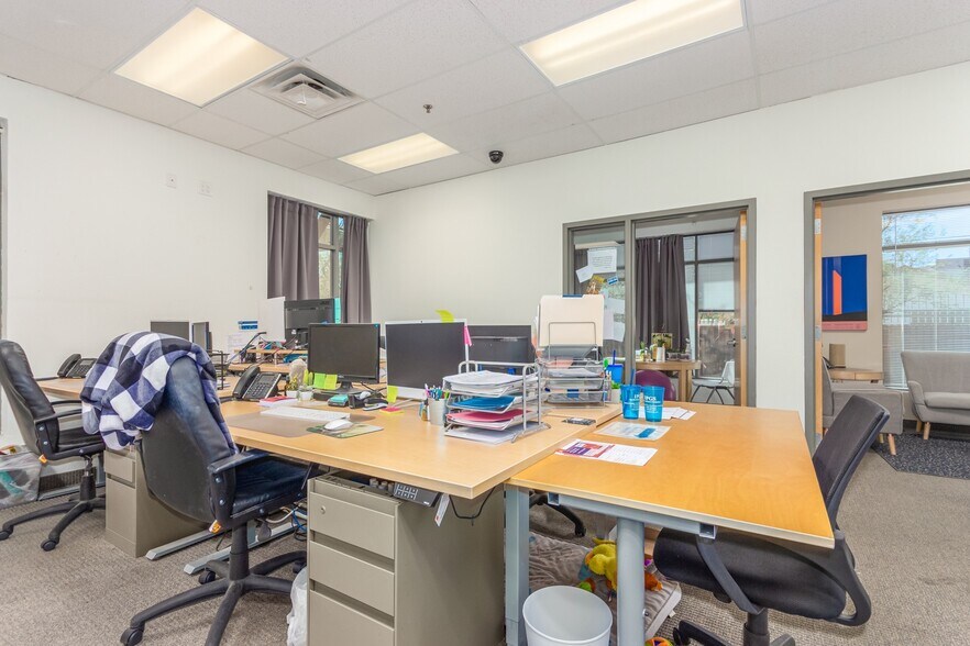 More Photos Of 2075 S Cottonwood Dr, Tempe Medical For Sale