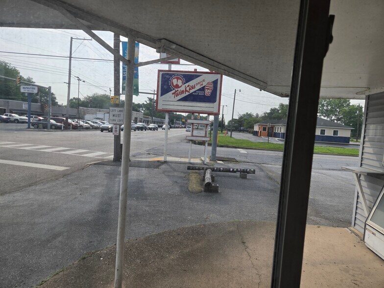 More Photos Of 695 2nd St, Highspire Freestanding For Sale