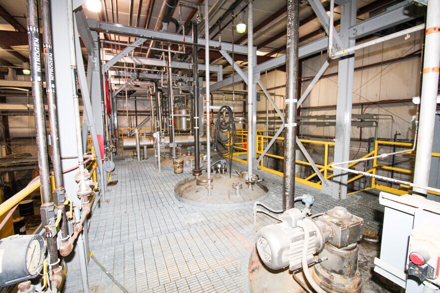 More Photos Of 5640 44th Ave S, Clinton Industrial For Sale