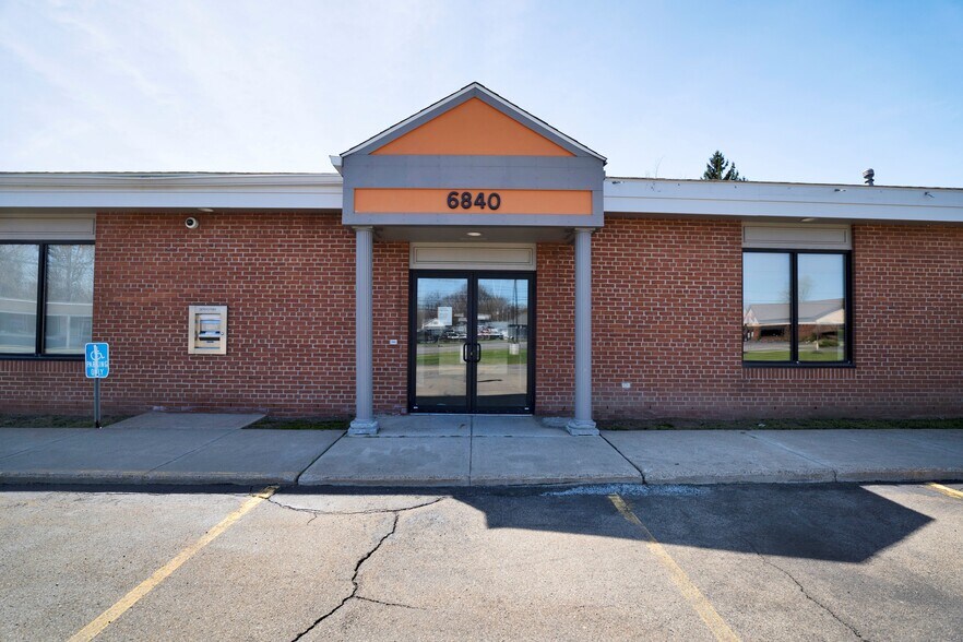 More Photos Of 6840 Erie Rd, Derby Bank For Lease