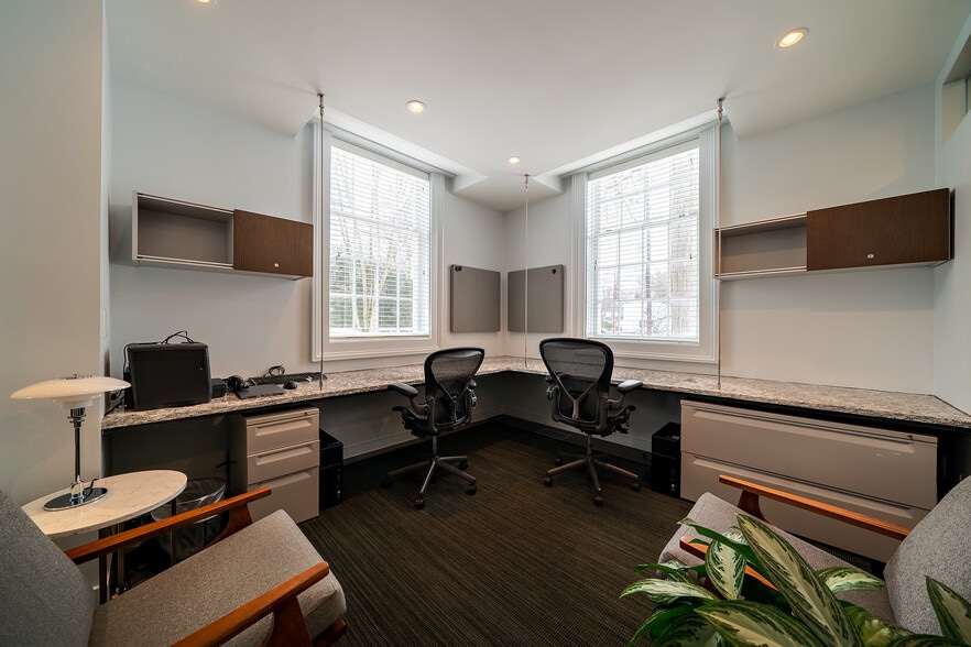 More Photos Of 10 Princeton Ave, Rocky Hill Loft Creative Space For Lease