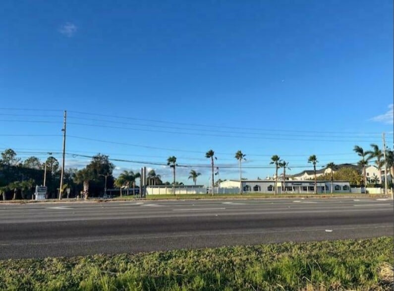 More Photos Of 10441 Gandy Blvd N, Saint Petersburg Manufactured Housing Mobile Home Park For Sale