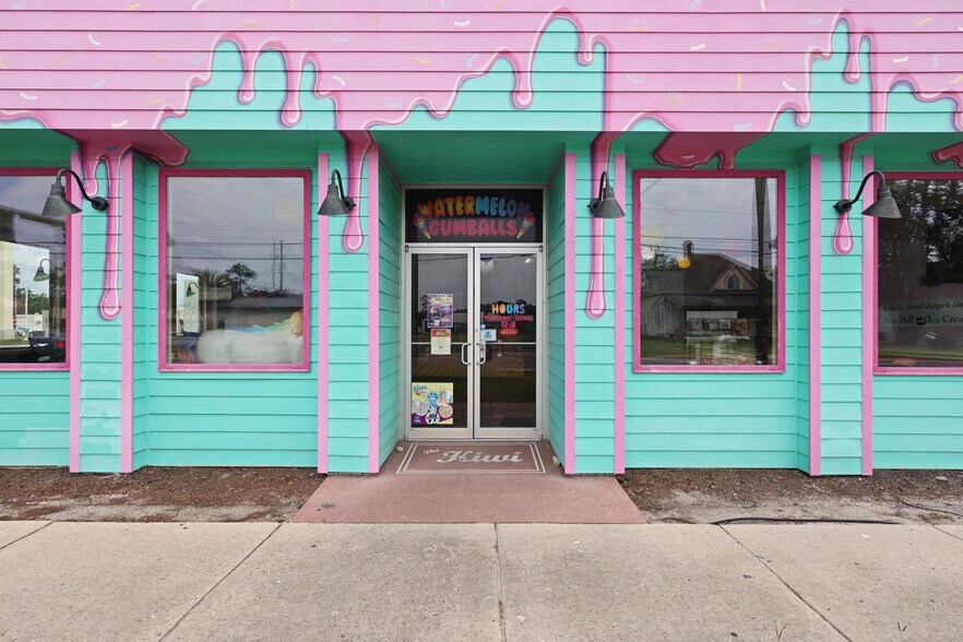 More Photos Of 298 W Orange St, Jesup Restaurant For Sale