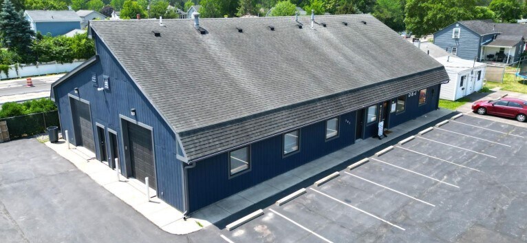 Primary Photo Of 302 W Sophia St, Maumee Office For Lease