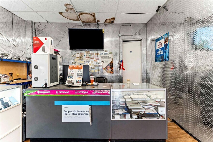 More Photos Of , Philadelphia General Retail For Sale