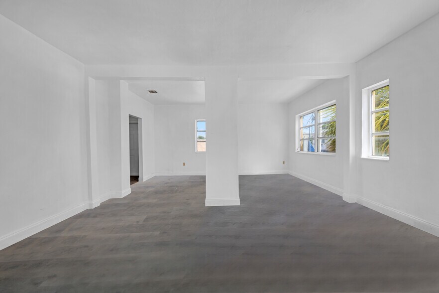 More Photos Of 3471-3475 SW 8th St, Miami Unknown For Lease