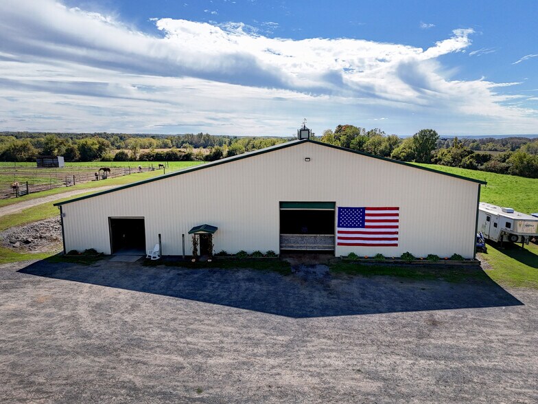 More Photos Of 1262 Fitzpatrick Rd, Auburn Specialty For Sale